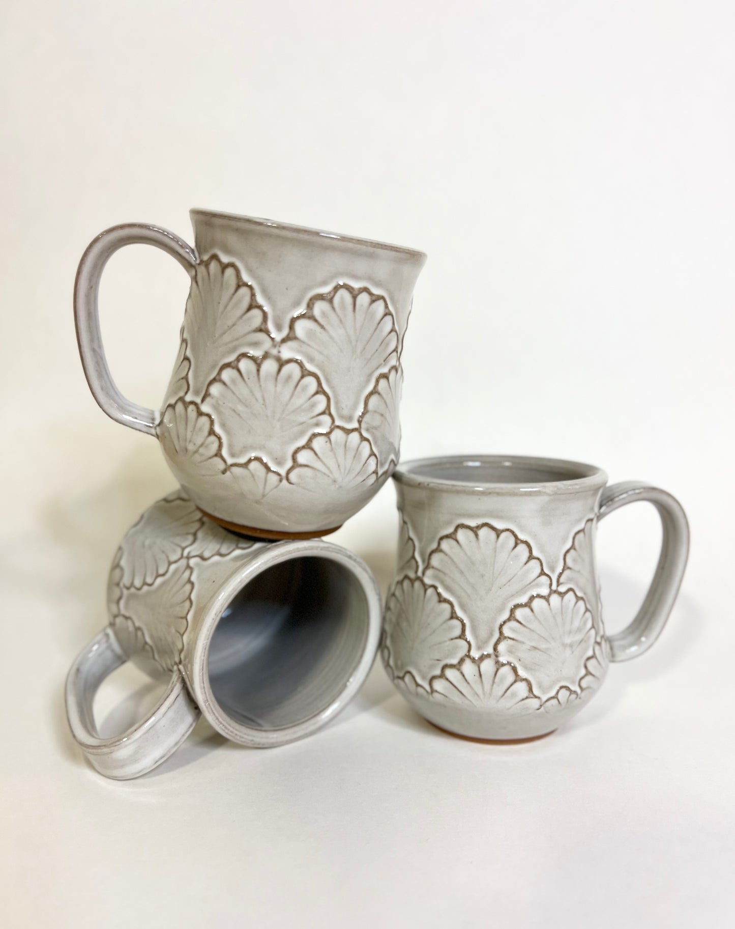 Handcrafted Scalloped Ceramic Mug - 18 oz