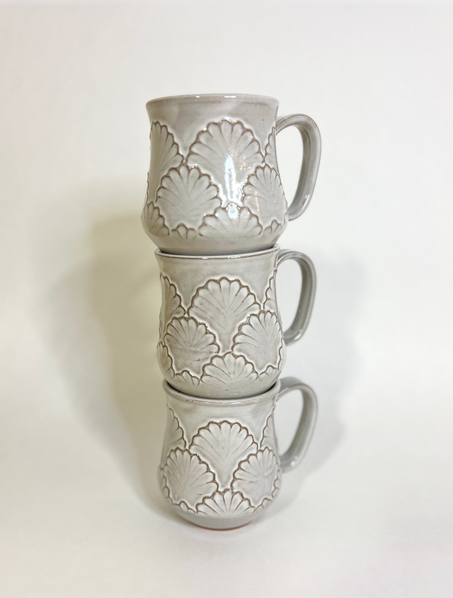 Handcrafted Scalloped Ceramic Mug - 18 oz