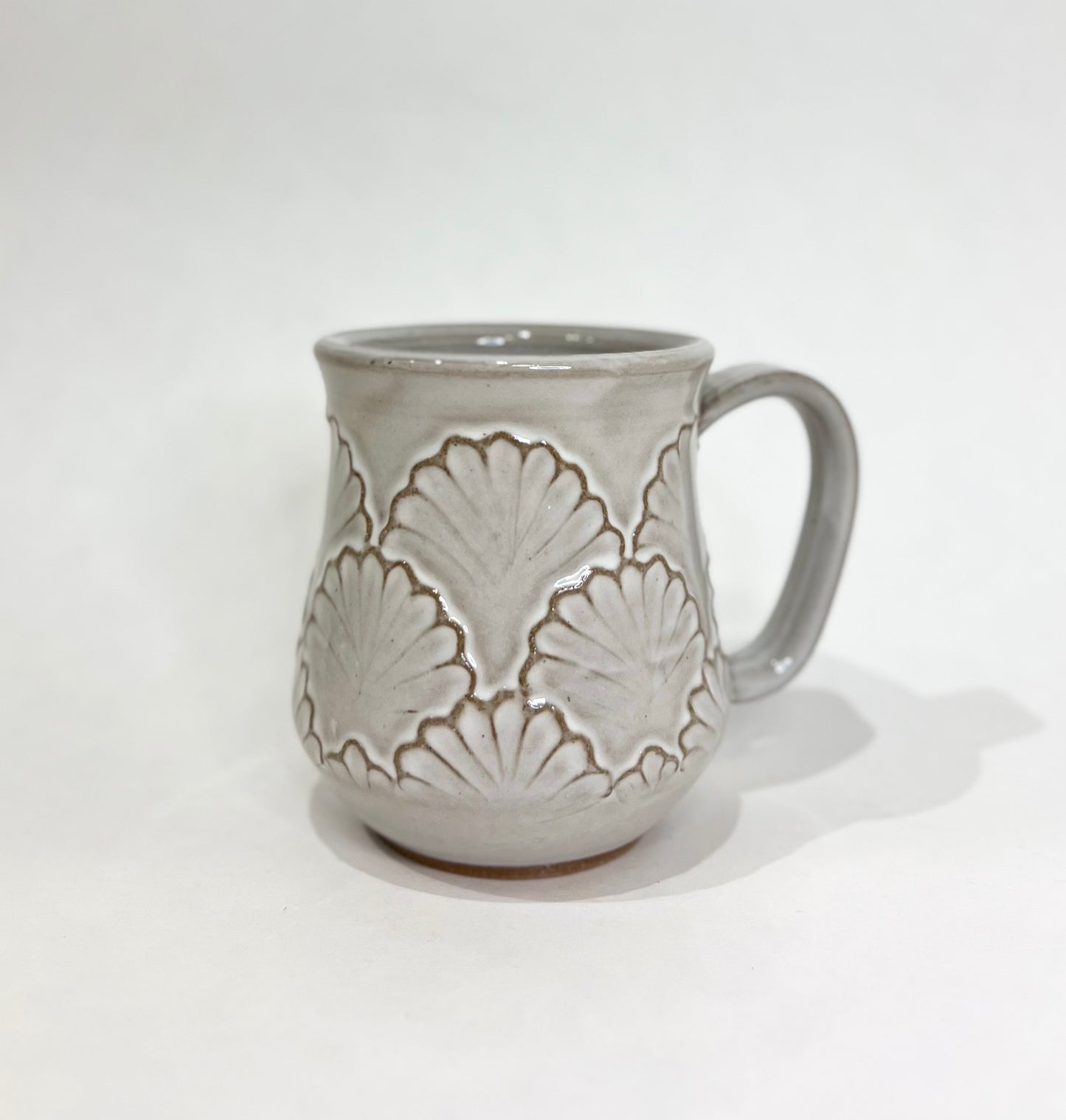 Handcrafted Scalloped Ceramic Mug - 18 oz