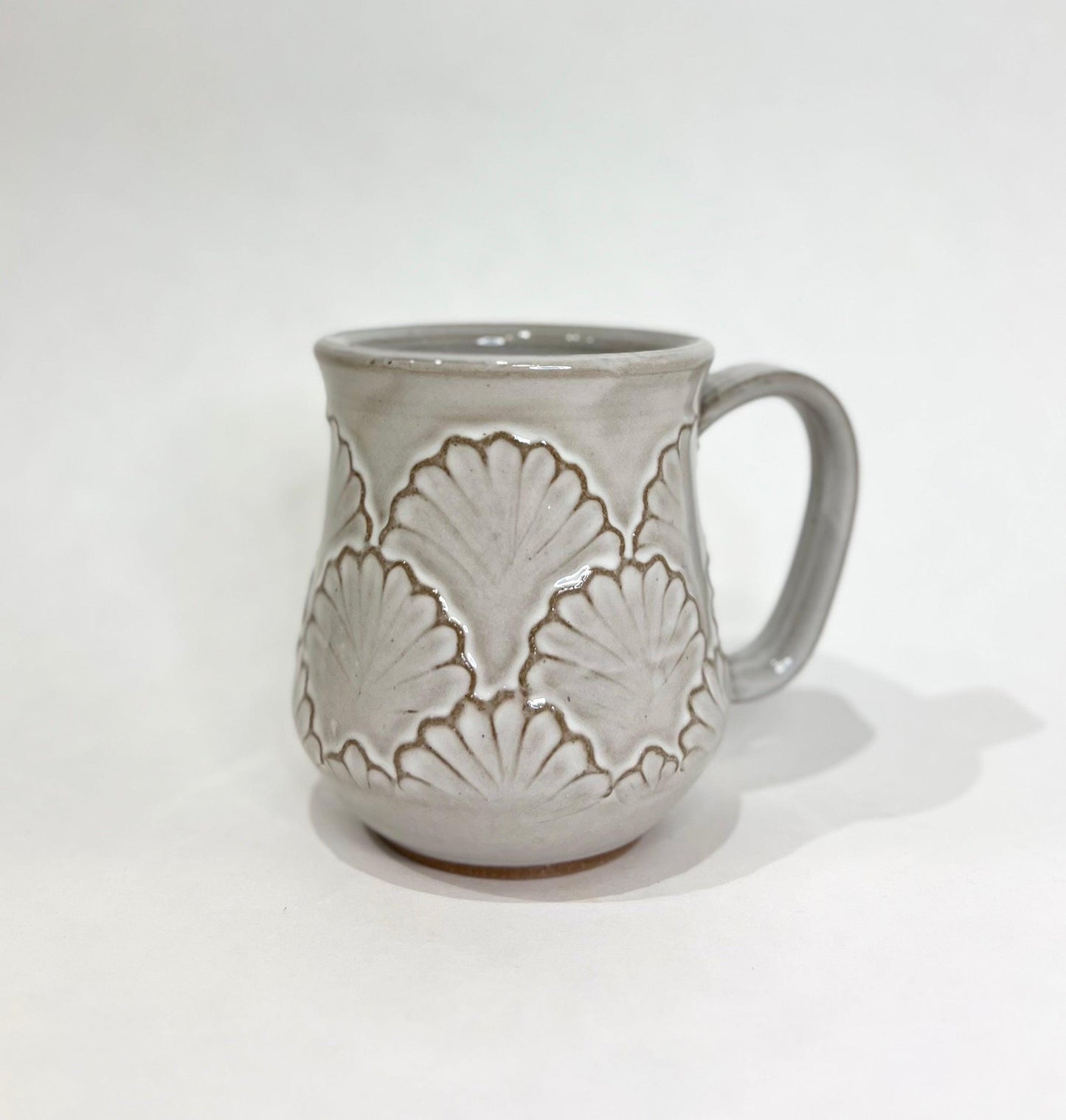 Handcrafted Scalloped Ceramic Mug - 18 oz