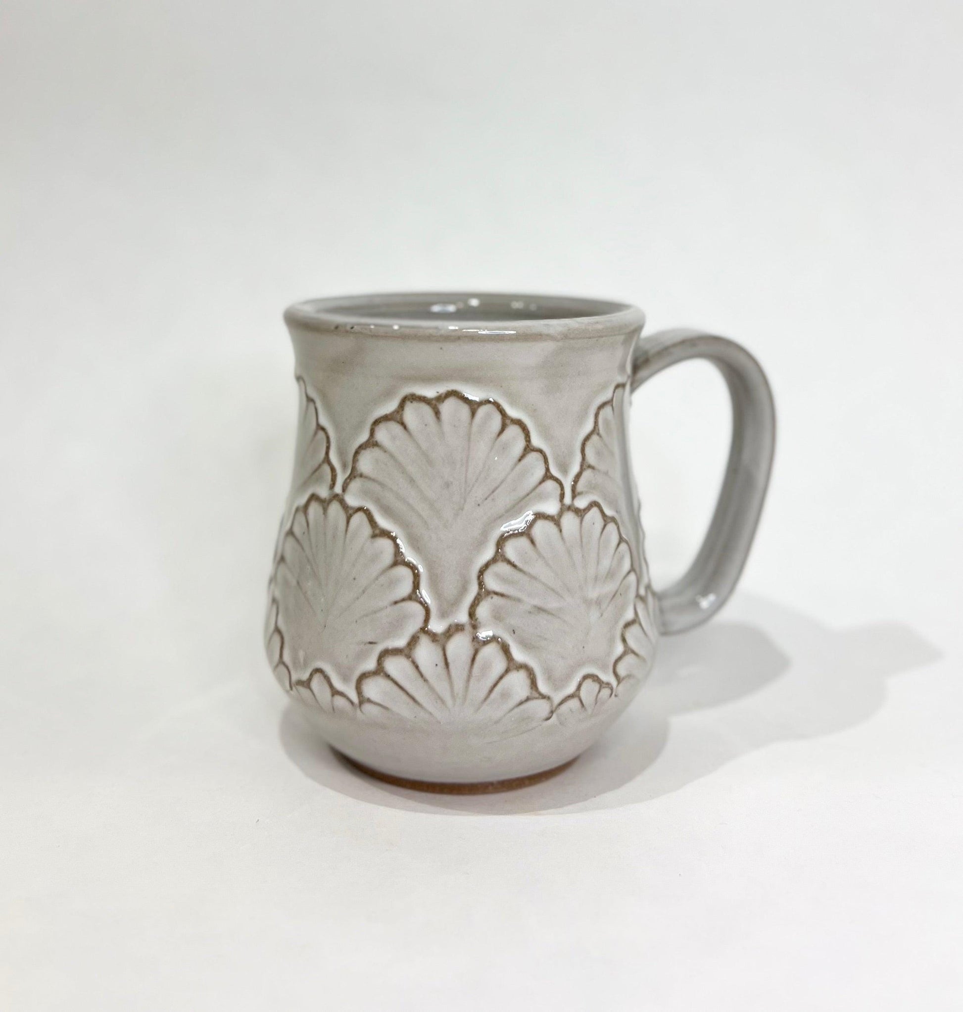 Handcrafted Scalloped Ceramic Mug - 18 oz