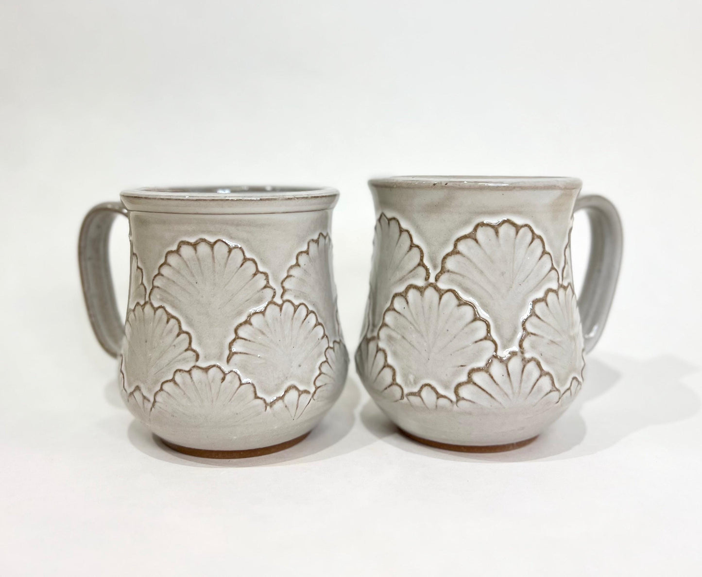Handcrafted Scalloped Ceramic Mug - 18 oz