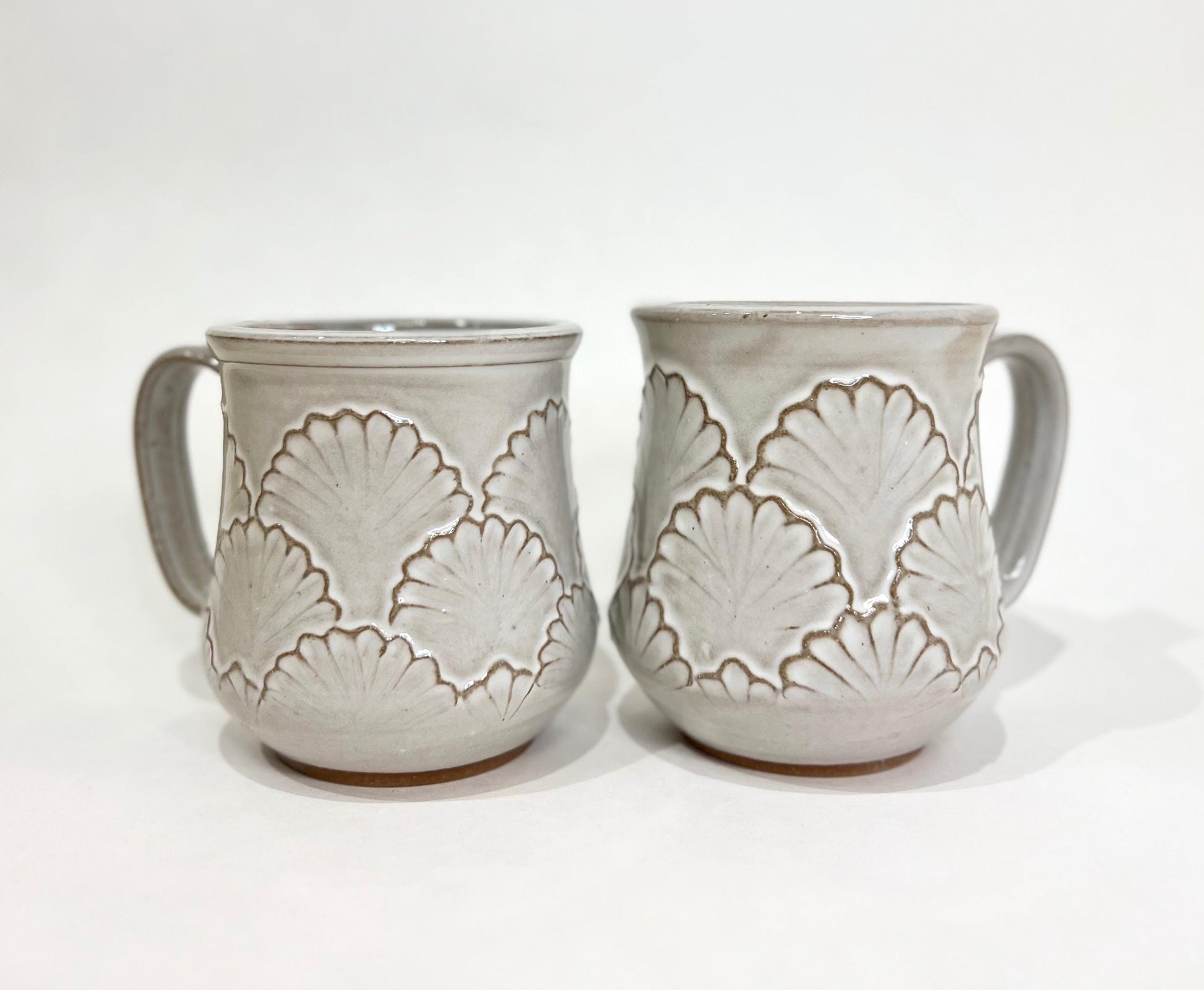 Handcrafted Scalloped Ceramic Mug - 18 oz