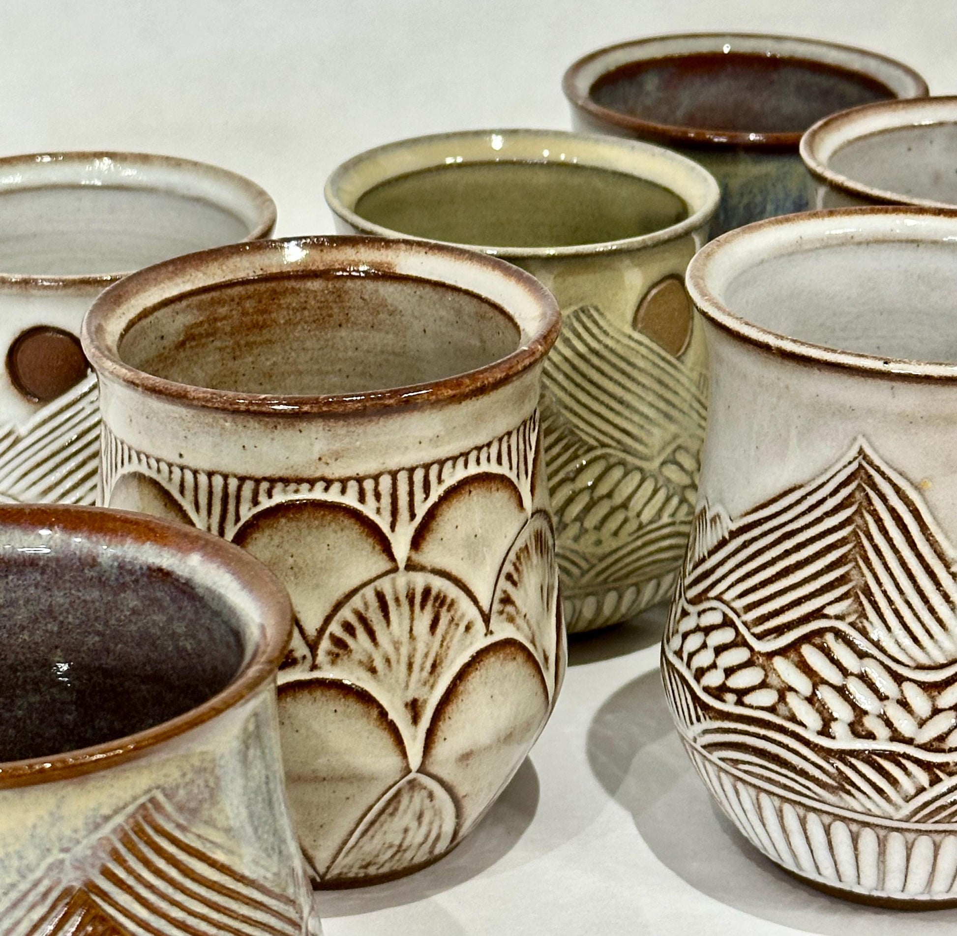 Ceramic Tumbler Mug, Scalloped Layers